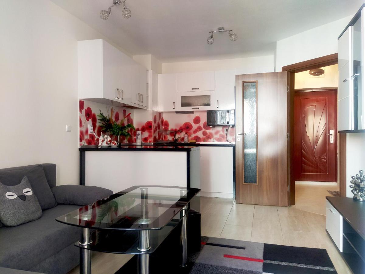Modern Apartment In Burgas Ngoại thất bức ảnh