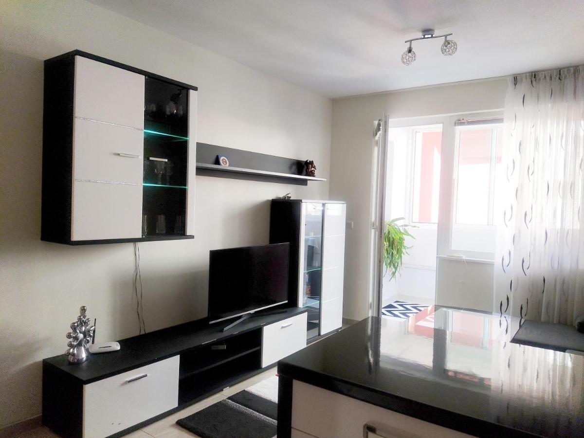 Modern Apartment In Burgas Ngoại thất bức ảnh