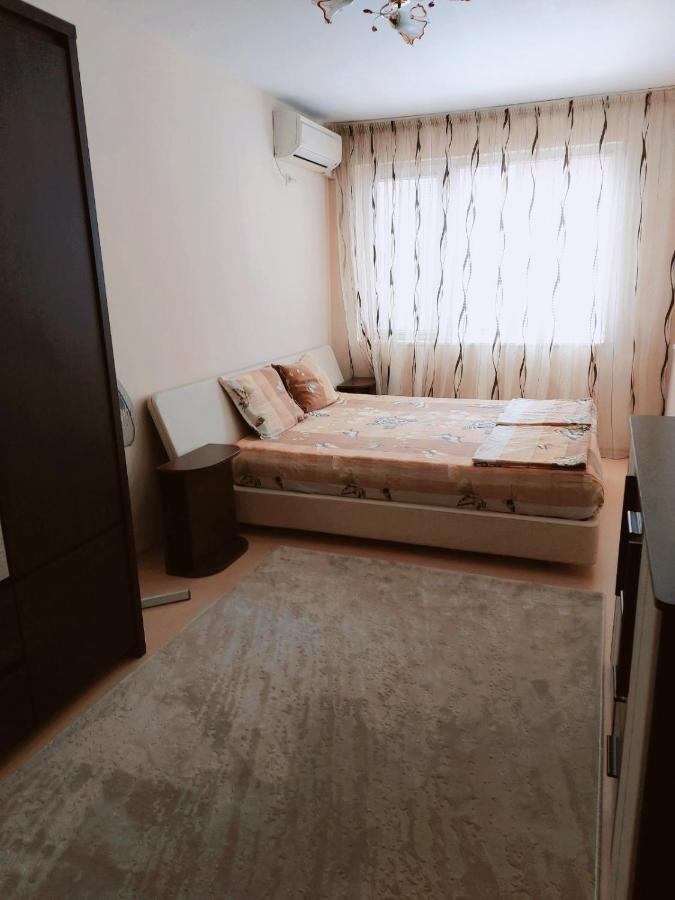 Modern Apartment In Burgas Ngoại thất bức ảnh